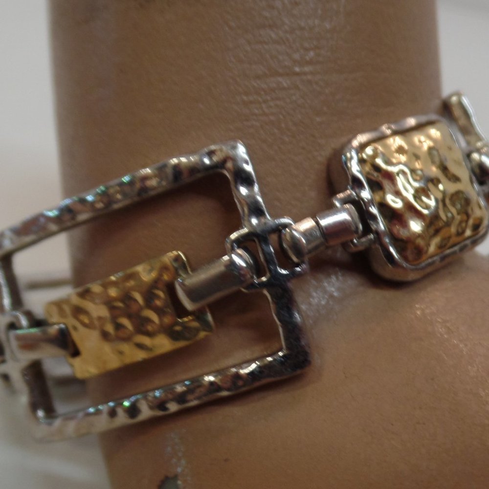 Lia Sophia (Stamped) Gold & Silvertone Hammered Link Bracelet 7" Eyecatching